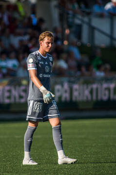 Sandvikens IFs målvakt Hannes Sveijer deppar