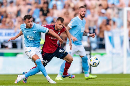 Malmö FFs Colin Rösler och Östers Oscar Uddenäs