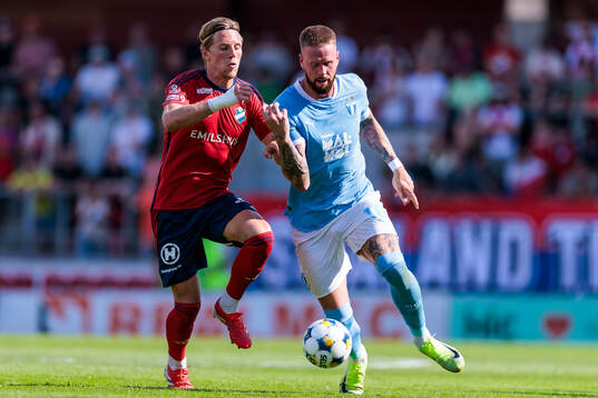Östers Noah Söderberg och Malmö FFs Pontus Jansson