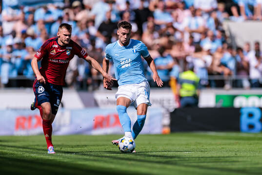 Östers Oscar Uddenäs och Malmö FFs Colin Rösler