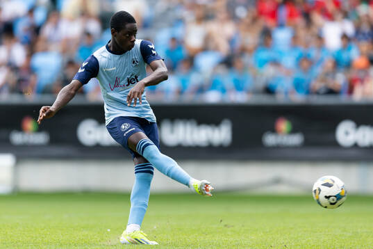 Beyond Limits Oladimeji Oluwatade Ezekiel skjuter