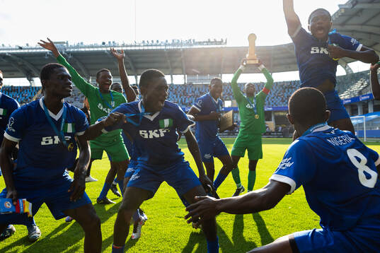 Nigerian Eagles spelare jublar