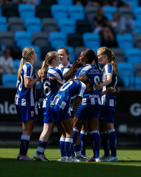 IFK Göteborgs spelare jublar