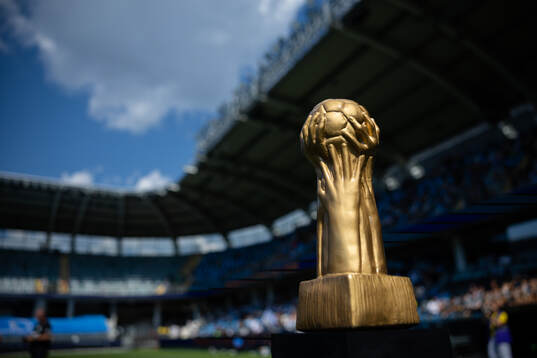 En pokal på podie