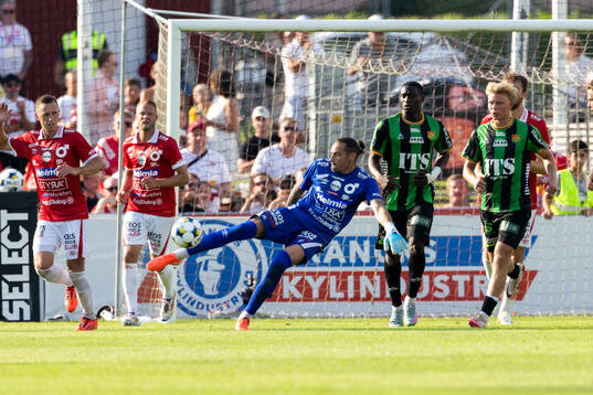 Degerfors målvakt Matvei Igonen