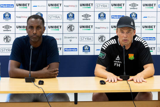 Degerfors tränare Henok Goitom och GAIS tränare Fredrik