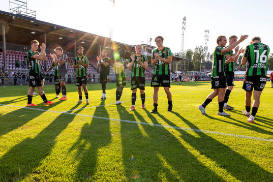GAIS spelare jublar