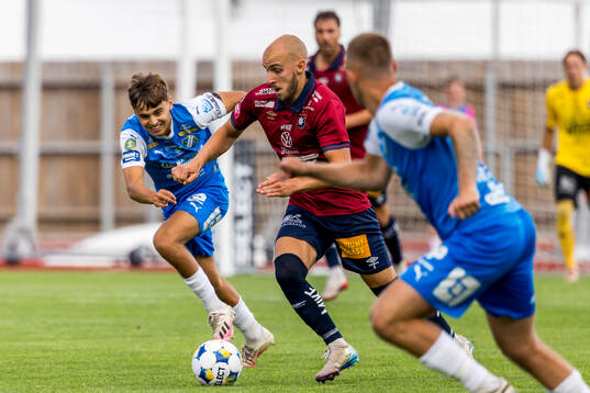 Örgrytes Amel Mujanic och Oddevolds Emir Derviskadic