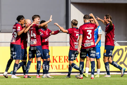 Örgrytes Noah Christoffersson jublar