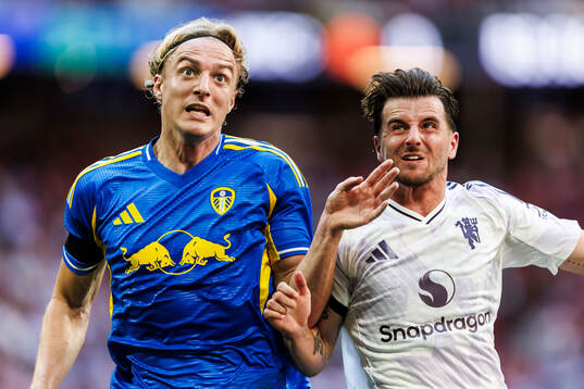 Sebastiaan Bornauw of Leeds United and Mason Mount of
