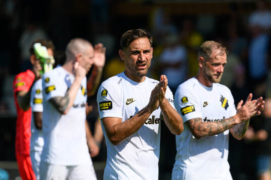 AIKs Sotirios Papagiannopoulos och John Guidetti deppar
