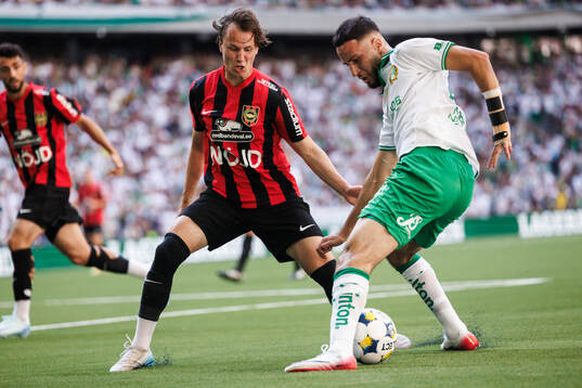 Brommapojkarnas Alex Timossi Andersson och Hammarbys