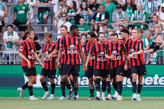 Brommapojkarnas Adam Skanning Jakobsen jublar