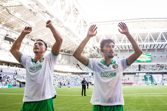 Hammarbys Jusef Erabi och Montader Madjed jublar