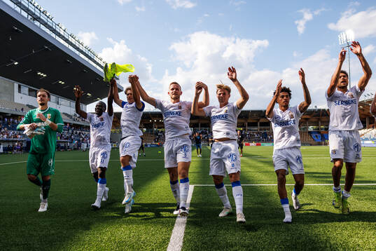 IFK Göteborgs spelare jublar
