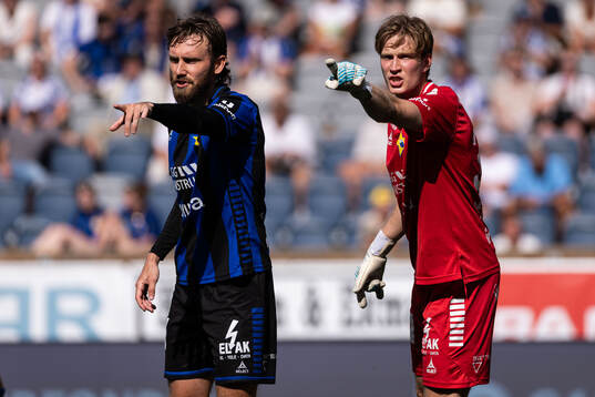 Sirius Simon Sandberg och målvakt David Celic