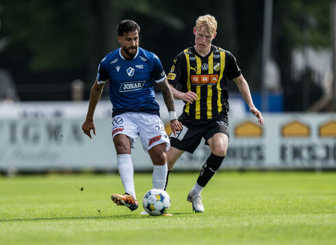 Halmstads Rami Kaib och Häckens Julius Lindberg