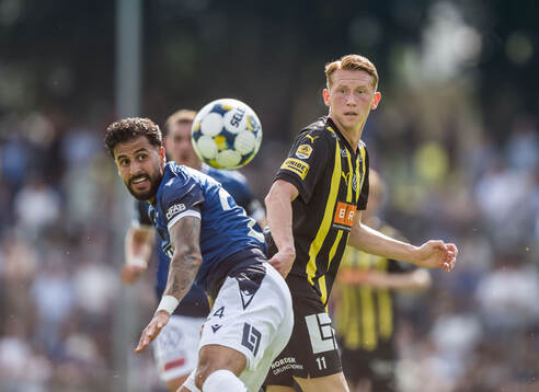 Halmstads Rami Kaib och Häckens Julius Lindberg
