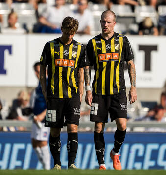 Häckens Simon Gustafson och Samuel Leach Holm deppar