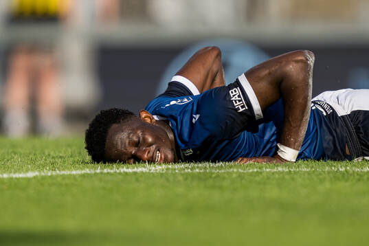 Halmstads Yannick Agnero deppar