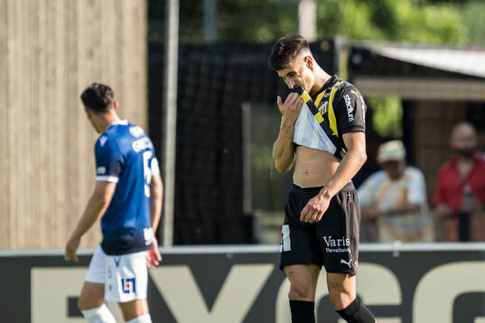 Häckens Srdjan Hrstic deppar