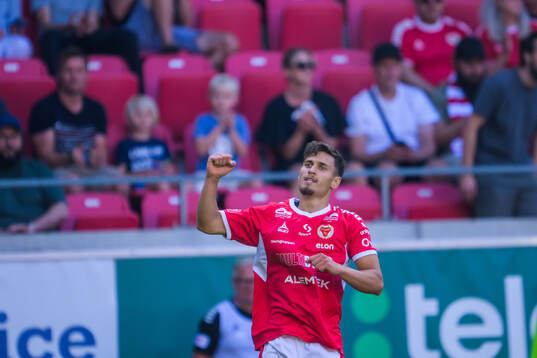 Kalmars Camil Jebara jublar