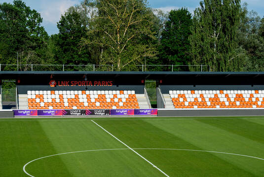 LNK Sporta Parks a head of a UEFA Champions League training