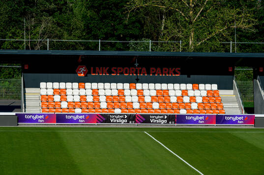 LNK Sporta Parks a head of a UEFA Champions League training