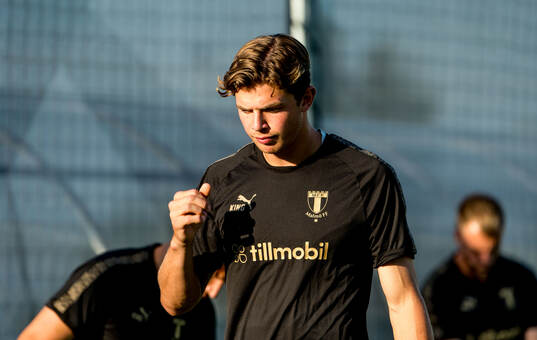 Goalkeeper Melker Ellborg