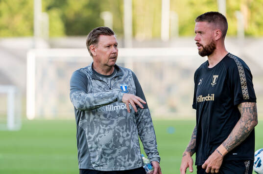 Assistant coach Peter Wettergren and Pontus Jansson
