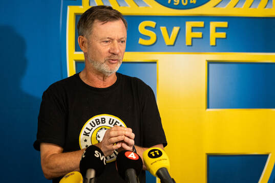 Head coach Peter Gerhardsson of the Swedish women's