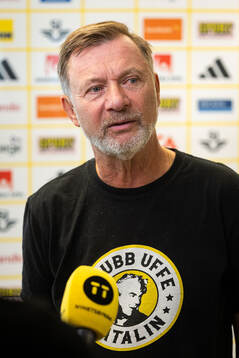 Head coach Peter Gerhardsson of the Swedish women's