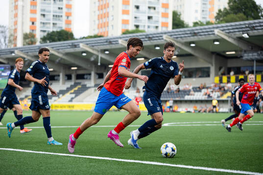 Helsingborgs Wilhelm Loeper och Utsiktens Kevin Rodeblad