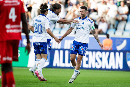IFK Norrköpings Arnor Traustason jublar