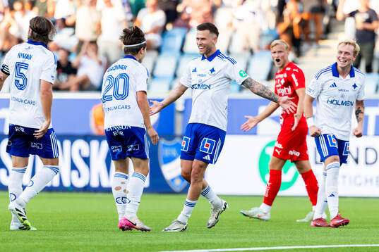 IFK Norrköpings Arnor Traustason jublar