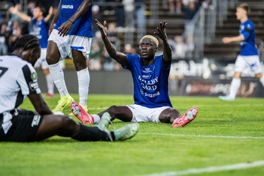 Trelleborgs Emmanuel Godwin reagerar