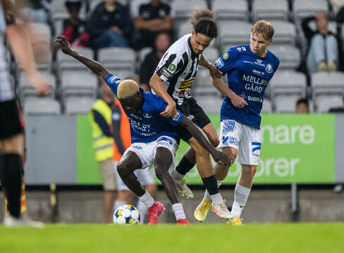 Trelleborgs Emmanuel Godwin och Landskronas André Alvarez