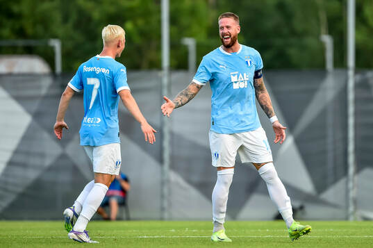 Otto Rosengren and Pontus Jansson of Malmö FF celebrate