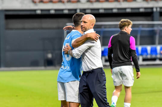 Gabriel Busanello and head coach Henrik Rydström of Malmö