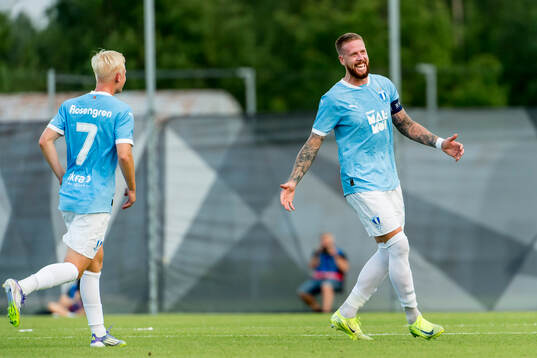 Otto Rosengren and Pontus Jansson of Malmö FF celebrates