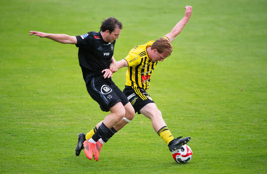 IFK Hässleholms Sam Hegdal steget före Ängelholms Ludvig