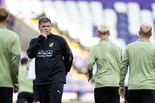 Head coach Jens Gustafsson