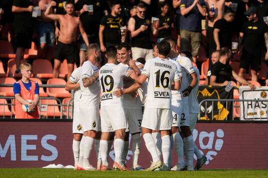 Bersant Celina of AIK celebrates
