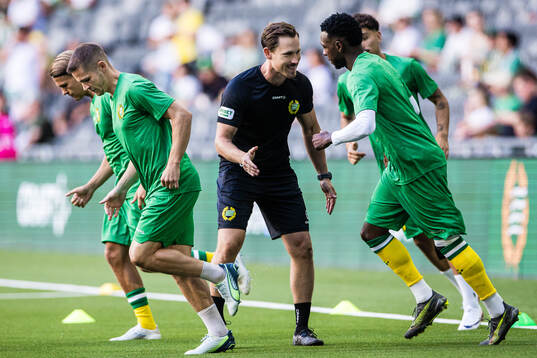 Oscar Johansson Schellhas and Shaquille Pinas of Hammarby