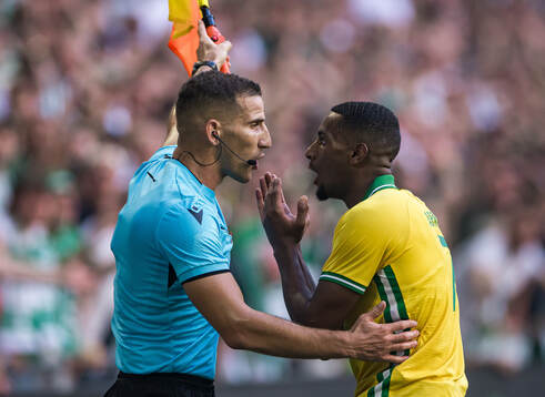 Paulos Abraham of Hammarby reacts