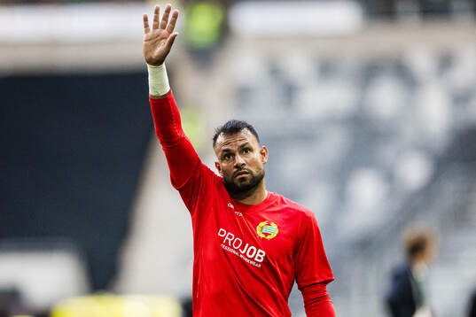 Goalkeeper Warner Hahn of Hammarby