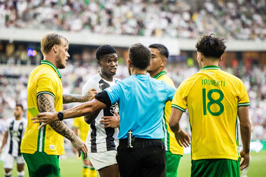 Check Keita of Royal Charleroi SC and Sebastian Tounekti of