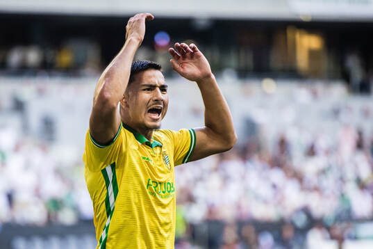 Jusef Erabi reacts