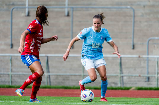 Malmö FFs Katariina Kosola och Vittsjös Elisabet Klinga