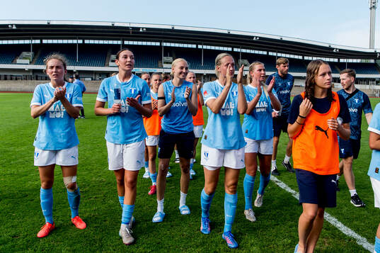 Malmö FFs spelare jublar